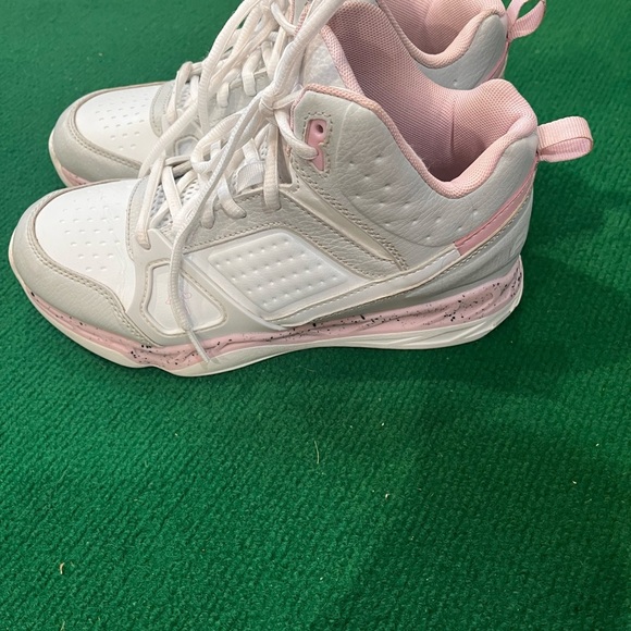 And1 White and Pink Sneakers - Picture 4 of 5